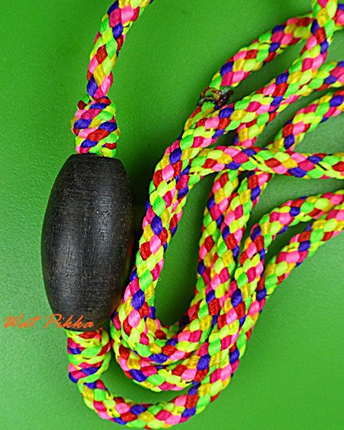 ลูกสะกดไม้พญางิ้วดำ "อิสวาสุ" หลวงปู่สิงห์ วัดบ้านขี้เหล็ก ศรีสะเกษ .4238.