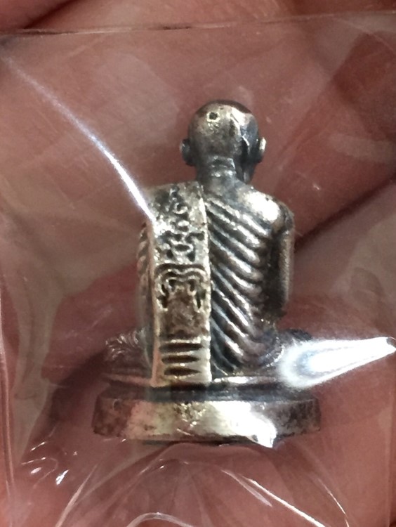 รูปหล่อ หลวงพ่อแพ 80 ปี วัดพิกุลทอง