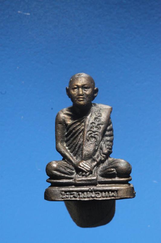 รูปหล่อ หลวงพ่อแพ 86 ปี วัดพิกุลทอง