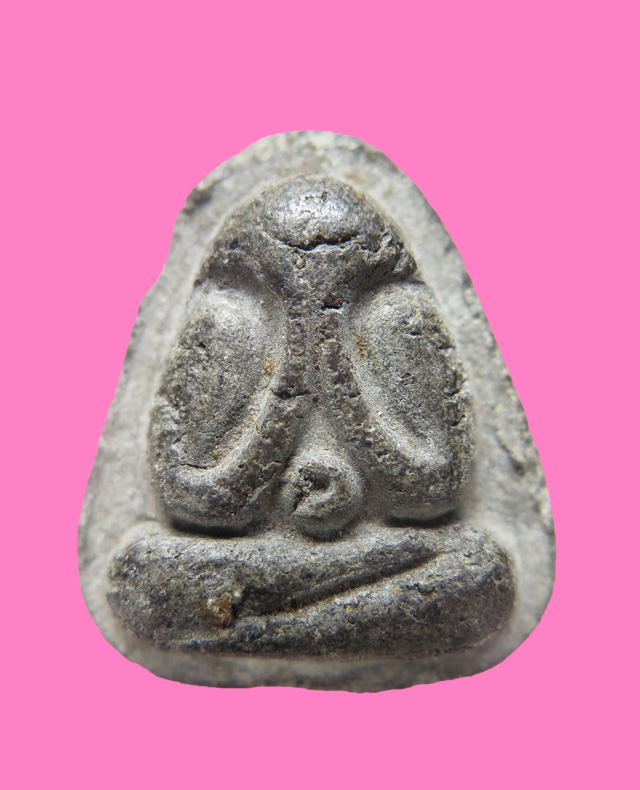 พระปิดตา สายเมืองชล เนื้อดำ