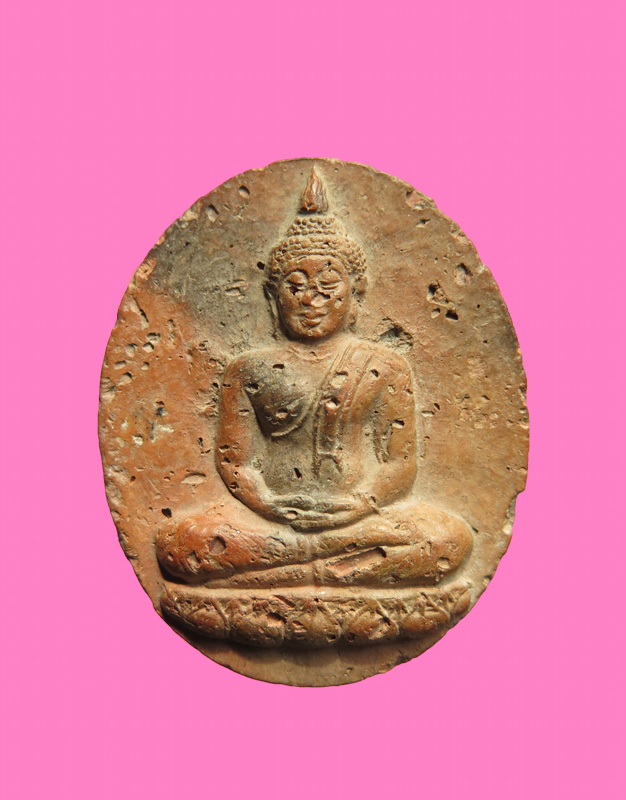 พระพุทธ เนื้อดิน หลังธรรมจักร