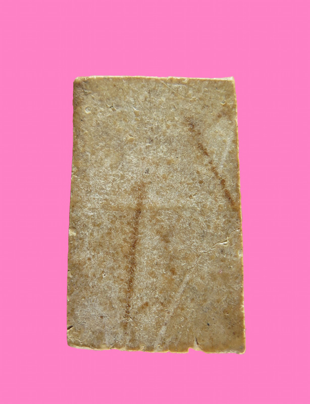 สมเด็จเก่า มีรักทองเก่าอยู่ในเนื้อ (น่าจะเอามาจากพระบูชา)