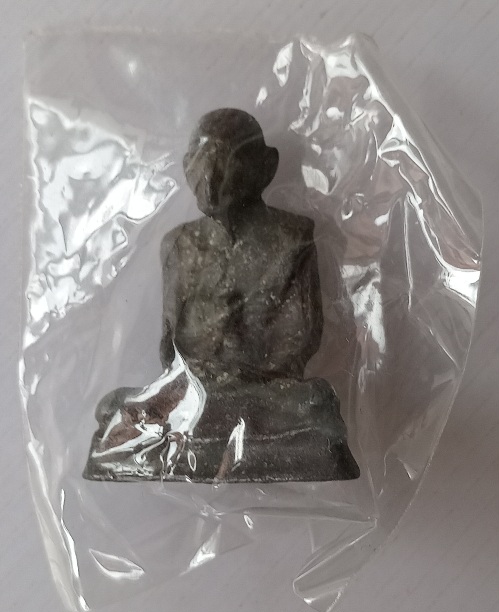 รูปหล่อหลวงพ่อเอีย วัดบ้านด่าน