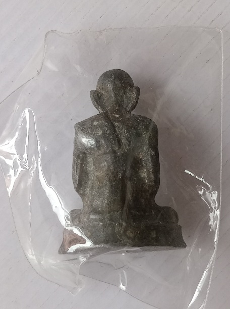 รูปหล่อหลวงพ่อเอีย วัดบ้านด่าน