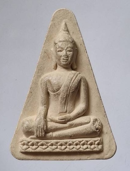 พระหลวงพ่อเพชร วัดสามโก้ อ.สามโก้ จ.อ่างทอง ปี2553 เนื้อผง (หลวงพ่อรวย วัดตะโก ปลุกเสก)