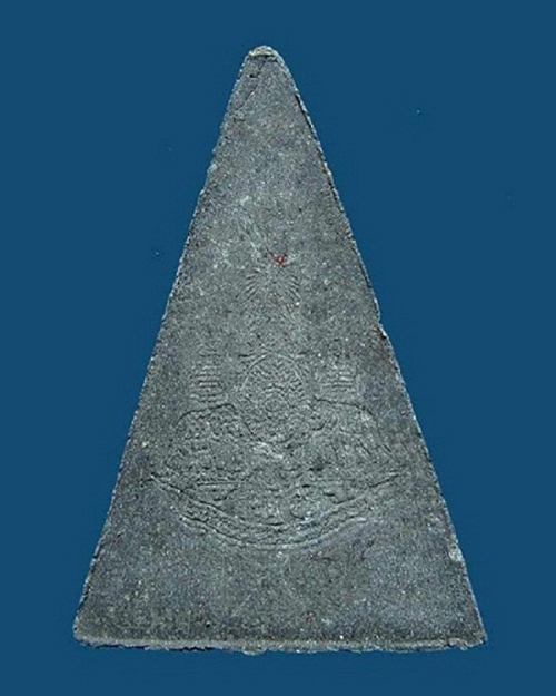 พระผงมวลสารจิตรลดา พิมพ์พิเศษ พิมพ์กรรมการ ปี 39 วัดบวรนิเวศ เนื้อผง สวยเดิมๆครับ