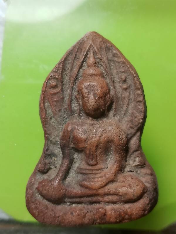 พระเนื้อดิน 