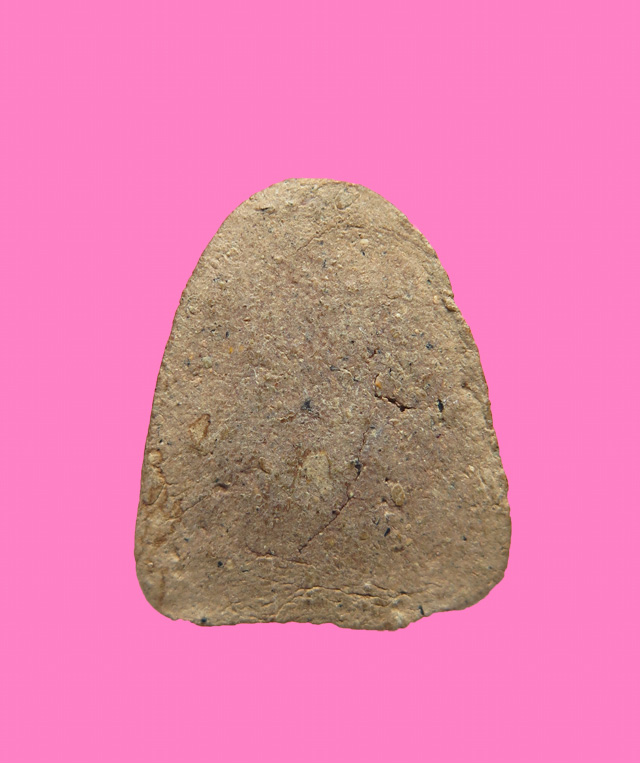 พระปิดตาเนื้อผงยาฯ ฝังพลอยชมพู