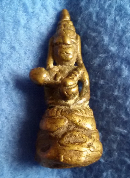 พระกริ่งเขมร หล่อเก่า เนื้อทองผสม 