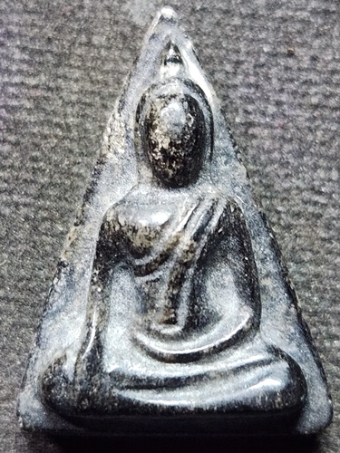 วัดกุดชมภู อุบลราชธานี พระนางพญา หลวงปู่คำบุ ไม้ตะเคียนกลายเป็นหิน
