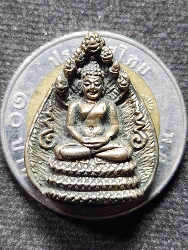 วัดบ้านไร่ นครราชสีมา พระนาคปรก หลวงพ่อคูณ รุ่นคูณทวี ออก วัดสระแก้ว ปี 2514  เนื้อขันลงหิน 