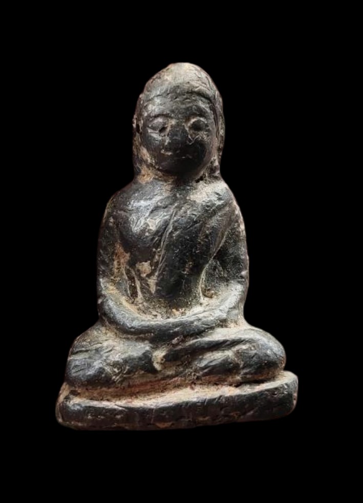 🙏 ..พระชัยฯ (อยุธยา) เนื้อชินตะกั่ว สนิมแดง  ... ✅