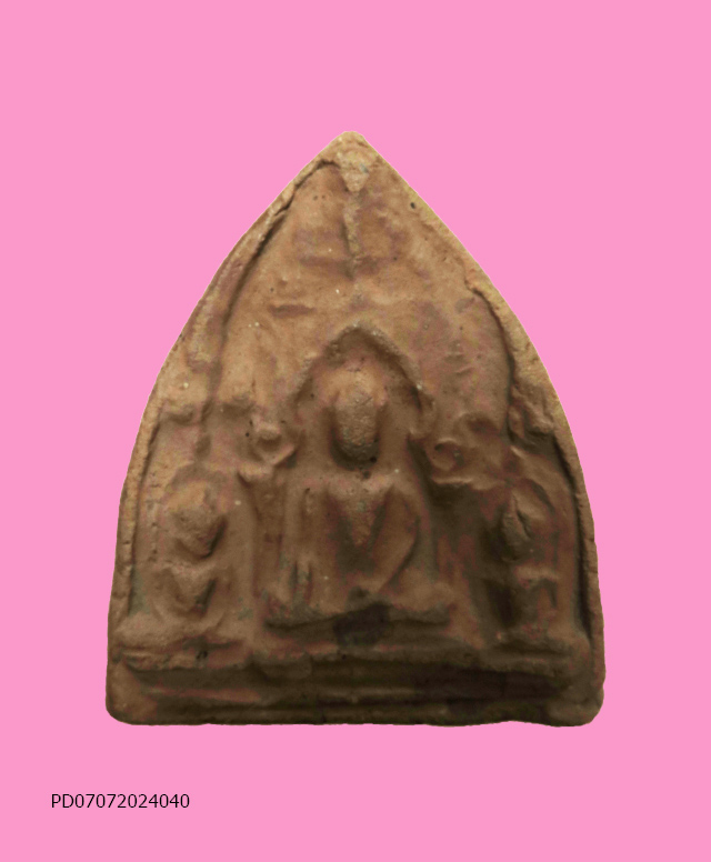 พระสามเนื้อดิน องค์ใหญ่ สูงประมาณ 3 นิ้ว