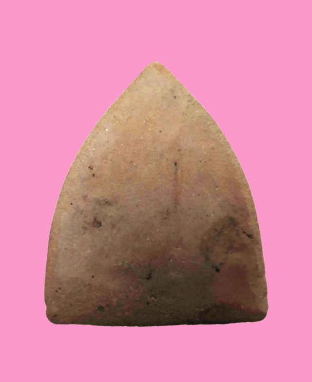 พระสามเนื้อดิน องค์ใหญ่ สูงประมาณ 3 นิ้ว