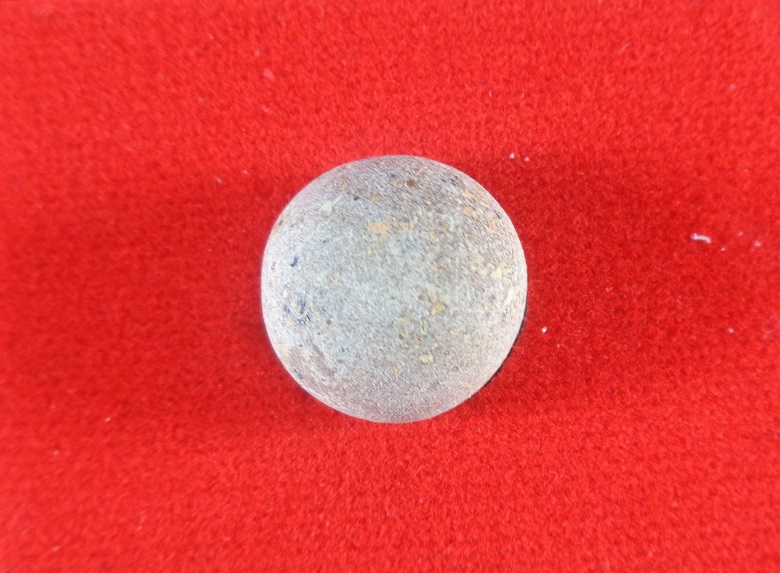 ลูกอมเศรษฐีมหาลาภ หลวงพ่อพัฒน์ วัดห้วยด้วน จ.นครสวรรค์ เนื้อผงมวลสารสีขาว ฝั่งตะกรุดเงิน สวยครับ