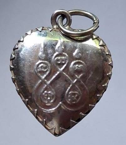 ล็อคเก็ตหิน พระสิงห์ทอง เขมศิริ ไม่ทราบที่ งานเขียนสีเก่าๆ คลาสสิค