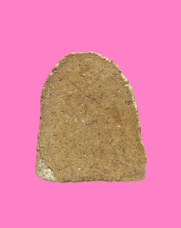 ปิดตา เนื้อผง เก่า ตัดมือ สูงประมาณ 2 ซม.