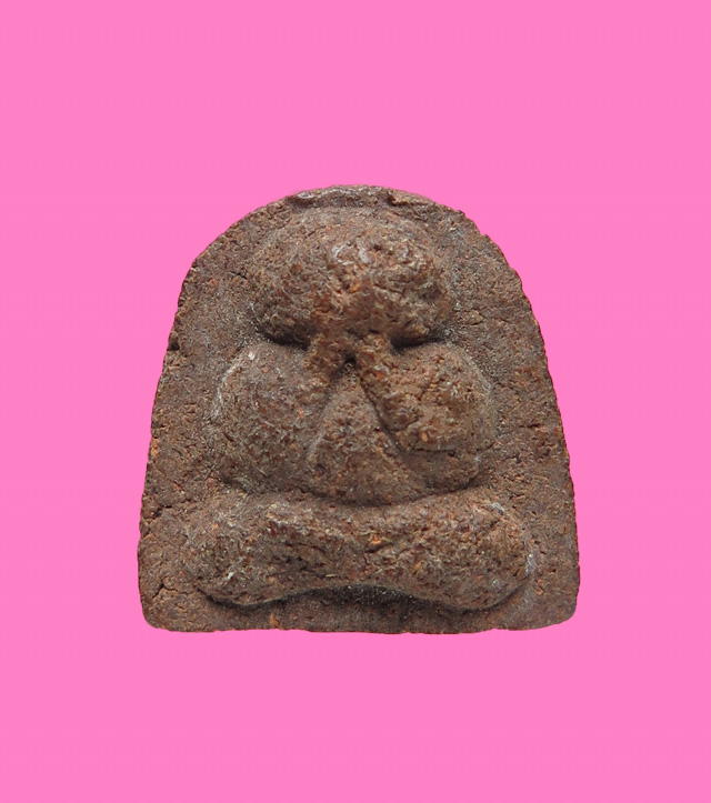 ปิดตาเนื้อผงยา สูงประมาณ 2 ซม.