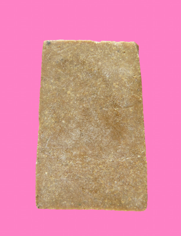 สมเด็จเนื้อผงน้ำมัน สีอมเขียว