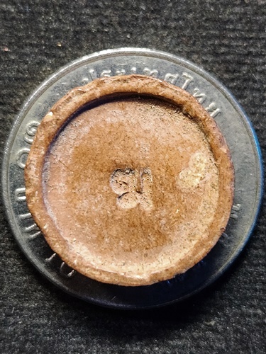 วัดสังโฆ สุพรรณบุรี  พระปิดตาจันทร์ลอย หลวงพ่อครื้น  หลัง ฆ