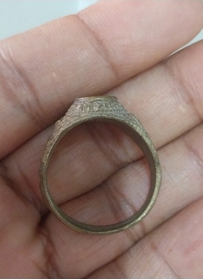 แหวนหลวงปู่ทวด วัดช้างให้ ปัตตานี