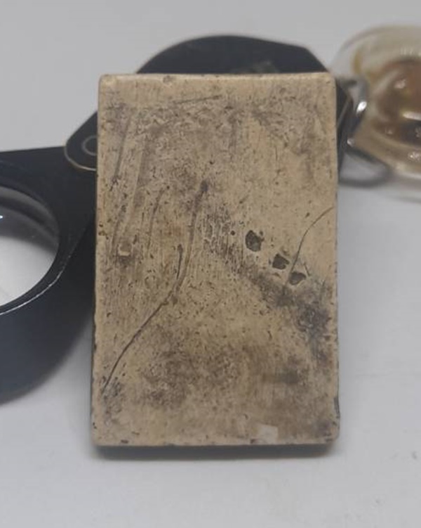 สมเด็จเกศไชโย ๗ ชั้น ไหล่ตรง นอกพิมพ์ นิยม วัดไชโยวรวิหาร