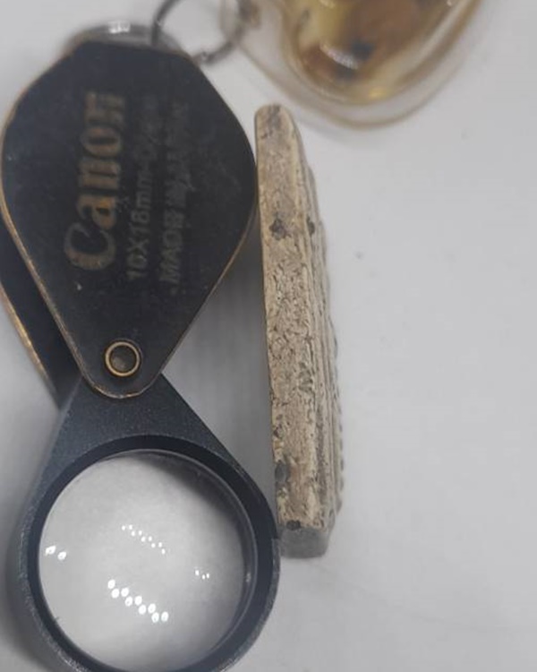 สมเด็จเกศไชโย ๗ ชั้น ไหล่ตรง นอกพิมพ์ นิยม วัดไชโยวรวิหาร