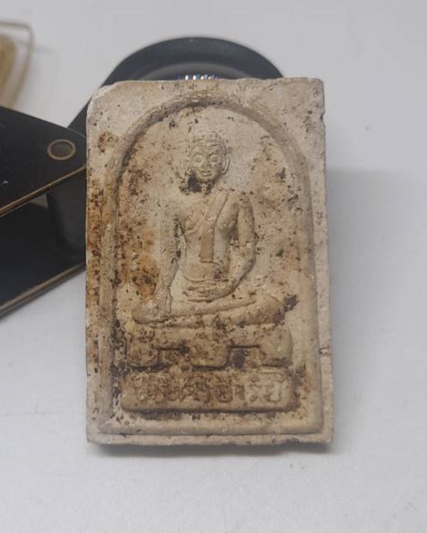 สมเด็จพระศรีอารย์ หลังยันต์ตรีนิสิงเห วัดไลย์ จ.ลพบุรี