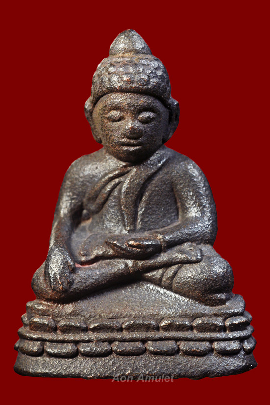 พระชัยวัฒน์พระเจ้าตากสินเนื้อนวโลหะ รุ่น สร้างพิพิธภัณฑ์ หลวงปู่บัว ถามโก พ.ศ.2559 หมายเลข 1306