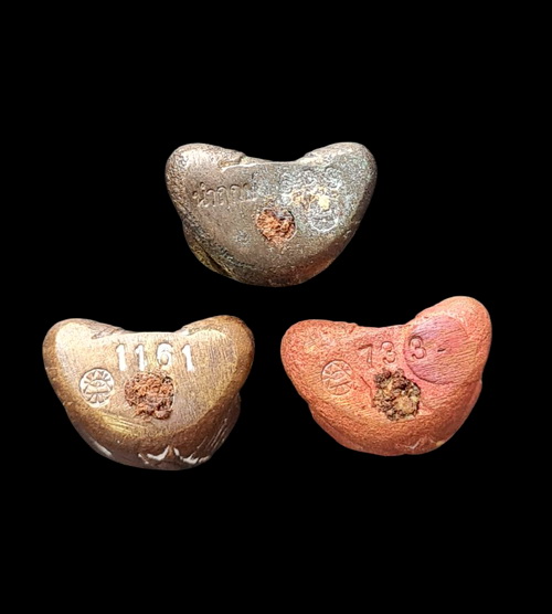 เคาะแรกแดง..พระปิดตาสิริคุตโต ๖๖..รวม ๓ องค์ กล่องเดิม..ลป.อุดมทรัพย์ วัดเวฬุวันฯ ศรีสะเกษ / ส่ง ems