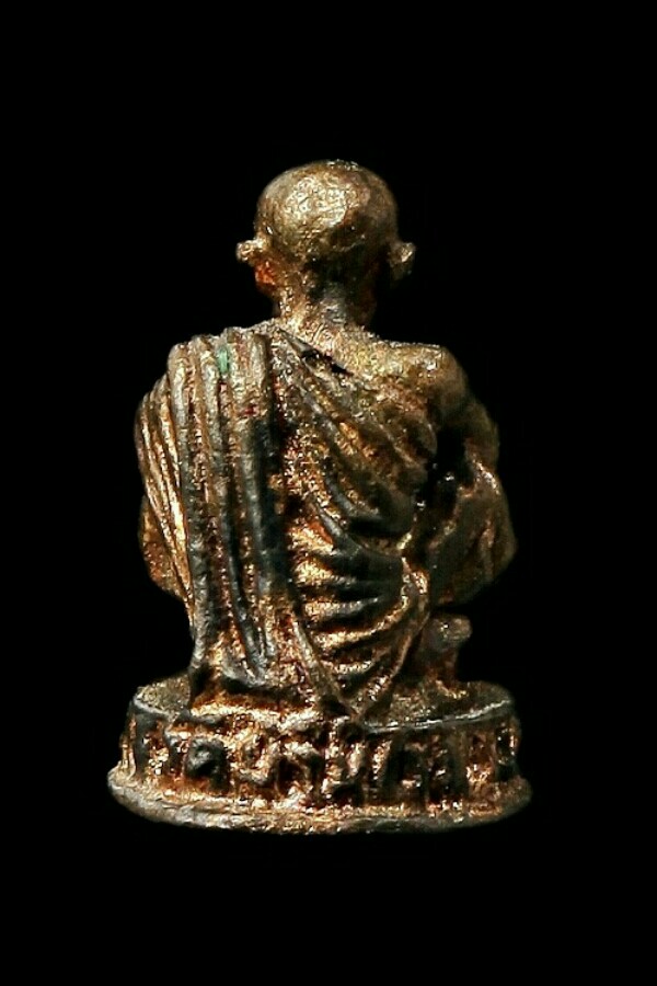 หลวงพ่อคูณ ๒ องค์