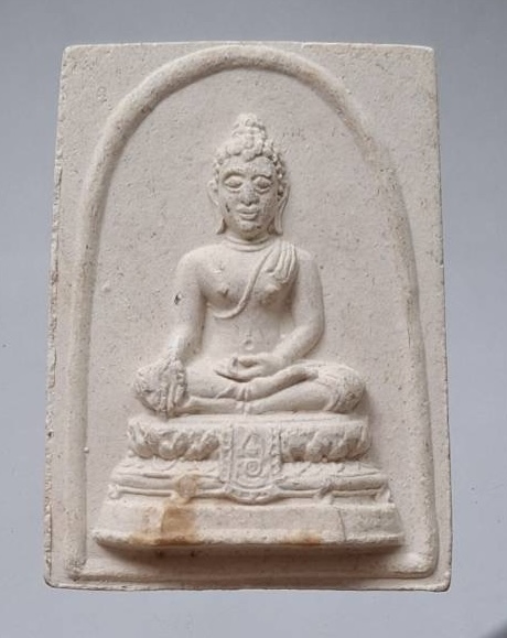 พระผงหลวงปู่บุดดา วัดกลางชูศรีเจริญสุข จ.สิงห์บุรี ปี2539