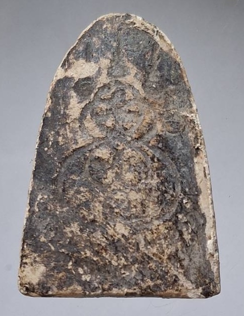 พระผงจัมโบ้ หลวงพ่อมาลัย วัดบางหญ้าแพรก จ.สมุทรสาคร