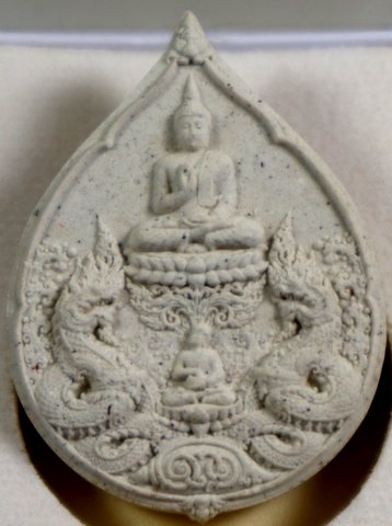๒๐ พระผงสร้างถวายเป็นพระราชกุศล ๙๙ วัด