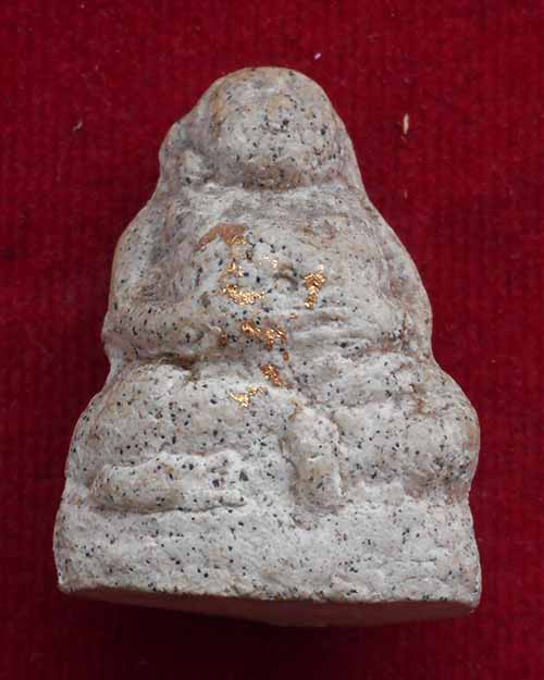 พระสังกัจจายน์ลอยองค์ เนื้อผงพุทธคุณ ไม่ทราบเกจิ