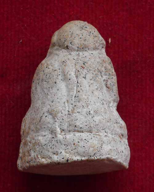 พระสังกัจจายน์ลอยองค์ เนื้อผงพุทธคุณ ไม่ทราบเกจิ