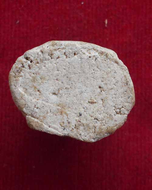 พระสังกัจจายน์ลอยองค์ เนื้อผงพุทธคุณ ไม่ทราบเกจิ