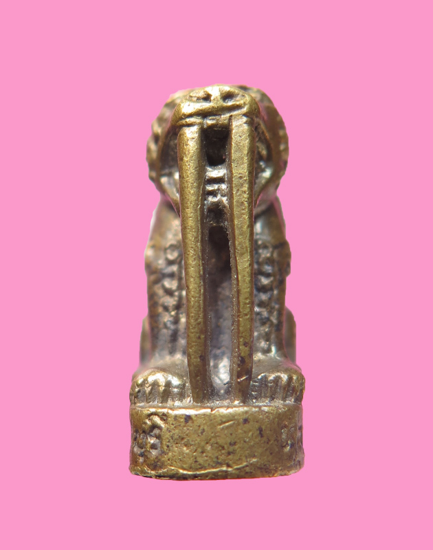 เสือเขี้ยวดาบ หลวงพ่อบุญ วัดทุ่งเหียง ชลบุรี