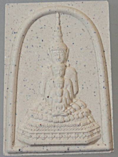 ๒๐ พระพุทธเจ้าห้าพระองค์ วัดพระธาตุผาซ่อนแก้ว