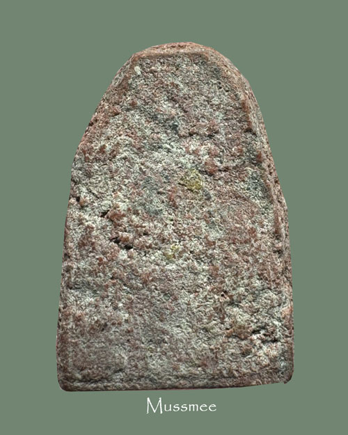 พระรอดละโว้เนื้อผง วัดกำแพง ปี 2482 หลวงพ่อเดิม หลวงพ่อพริ้ง ร่วมปลุกเสก