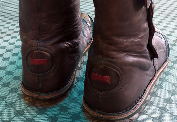 รองเท้า CAMPER ของแท้ แบรนด์ดัง คู่นี้ผลิตในโมร็อกโคครับ