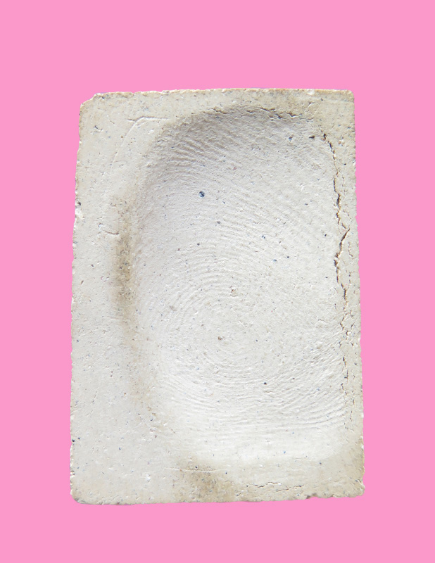 สมเด็จเกศบัวตูม หลังกดลายนิ้วมือ