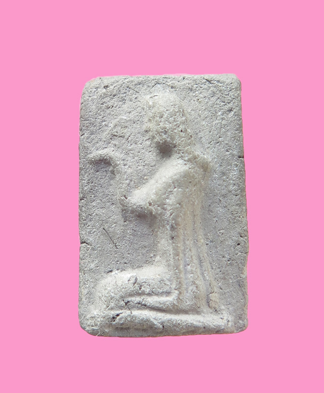 นางกวัก เนื้อดินสีผ่าน