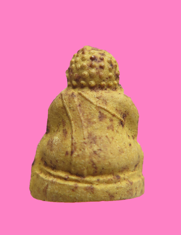 พระสังกัจจาย ลอยองค์ เนื้อผง