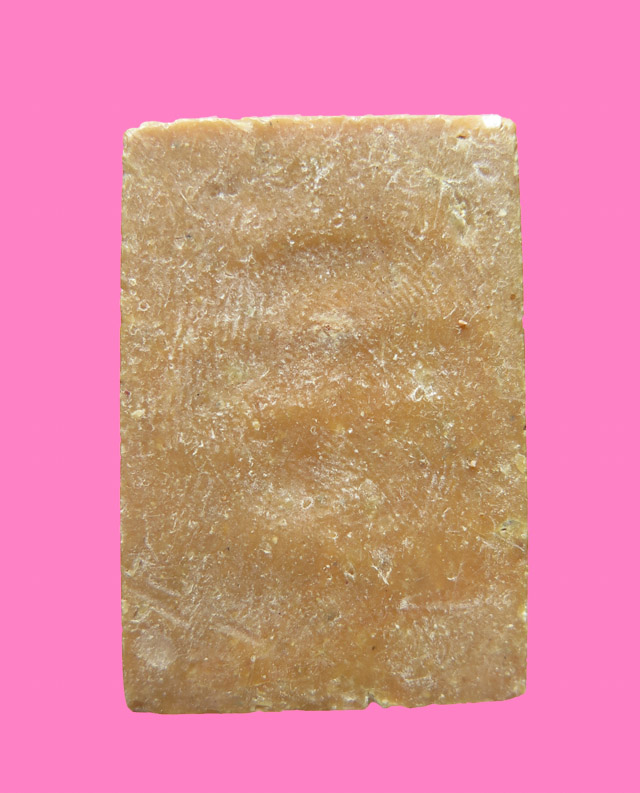 สมเด็จเนื้อผงน้ำมัน เก่า