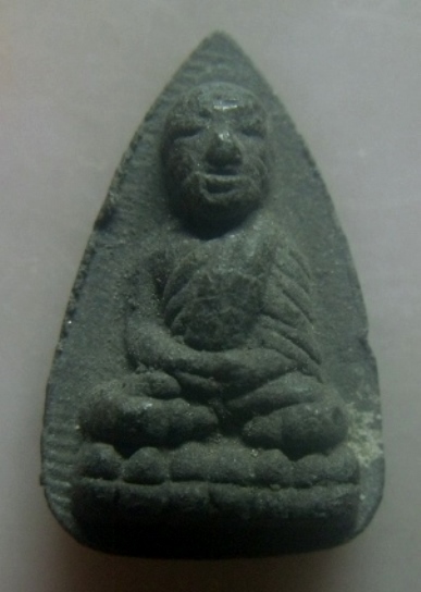 **เบาๆ**หลวงปู่ทวด เนื้อว่าน รศ.213 รุ่นศรัทธา หลวงพ่อจำเนียร วัดต้นเลียบ จ.สงขลา**หลังโรยแร่ สวยๆ