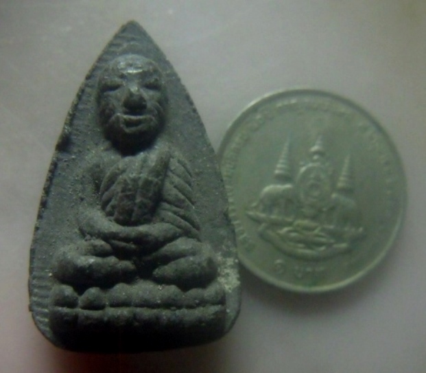 **เบาๆ**หลวงปู่ทวด เนื้อว่าน รศ.213 รุ่นศรัทธา หลวงพ่อจำเนียร วัดต้นเลียบ จ.สงขลา**หลังโรยแร่ สวยๆ