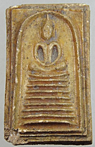 พระผงวัดเกาะกลอย จ.ระยอง ปี 2514 พิมพ์สมเด็จ (หลวงปู่ทิม เสก)