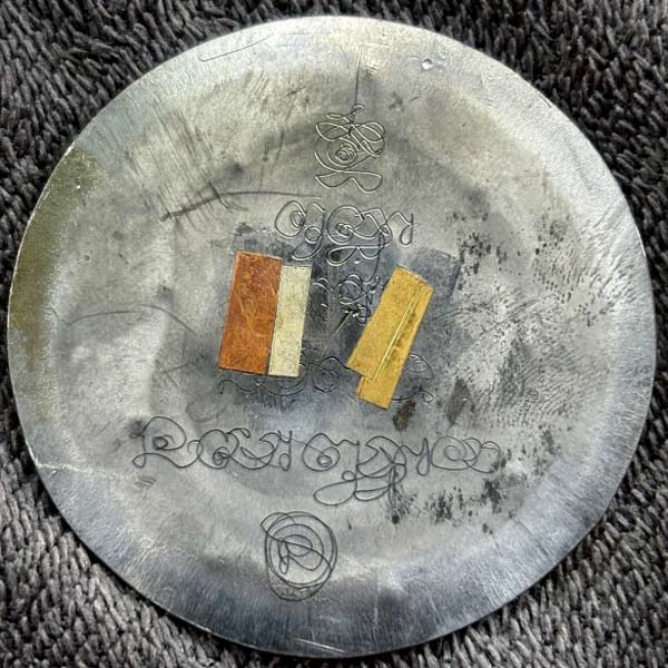 เหรียญเสมาพญาราหู รุ่นเหนือดวง หลวงปู่จื่อ วัดเขาตาเงาะ จ.ชัยภูมิ ตะกั่วไม่ตัดปีก หน้ากากชนวน  นำฤกษ