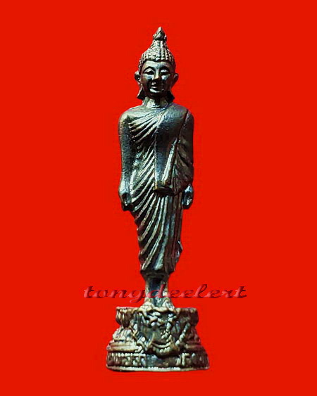 พระพุทธเจ้าปางเปิดโลก หลวงปู่หลิว วัดไร่แตงทอง ปี 2539 ขนาดห้อยคอ สวยมากค่ะ